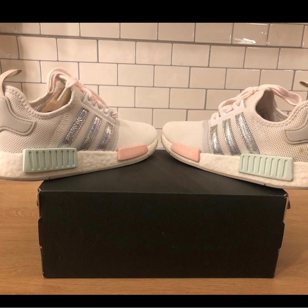 Adidas NMD R1 - Picture 6 of 8
